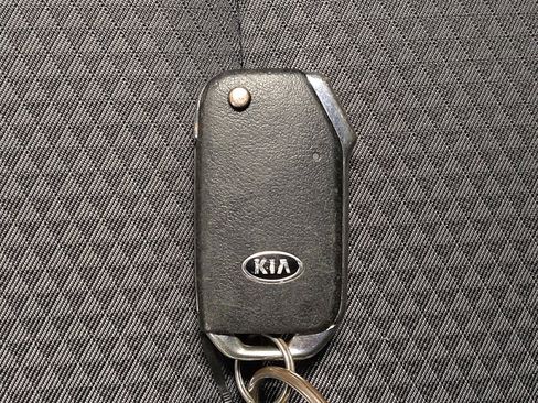 Used 2021 Kia Soul LX image 32