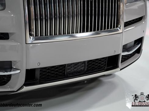 Used 2023 Rolls-Royce Cullinan AWD/4WD image 15
