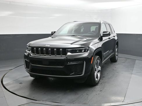 New 2026 Jeep Grand Cherokee Limited AWD/4WD image 30