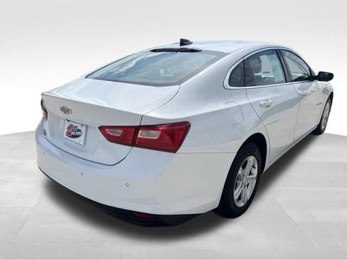 Used 2024 Chevrolet Malibu LS w/ Driver Confidence Package FWD image 9
