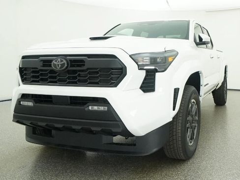 New 2026 Toyota Tacoma TRD Sport AWD/4WD image 32