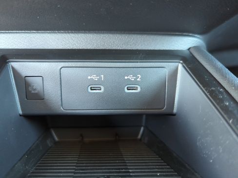 New 2026 Nissan Kicks SR w/ Cold Weather Package FWD image 21