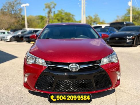 Used 2017 Toyota Camry SE FWD image 13