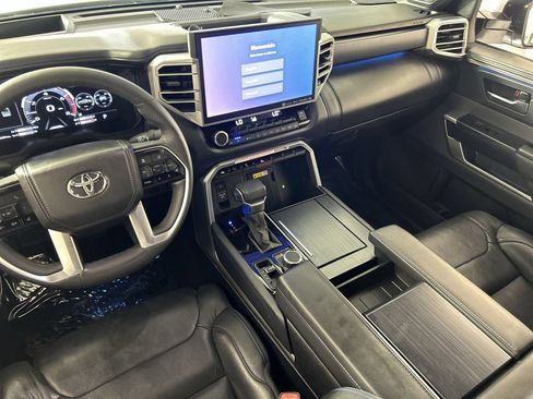 Used 2024 Toyota Tundra Platinum AWD/4WD image 23