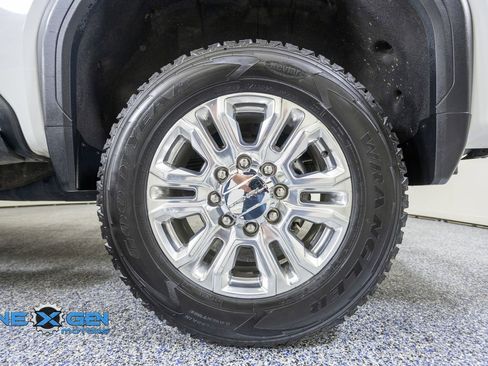 Used 2020 GMC Sierra 2500 Denali w/ Denali Ultimate Package AWD/4WD image 49