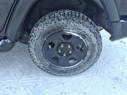 Used 2021 Jeep Wrangler Unlimited Sport image 34