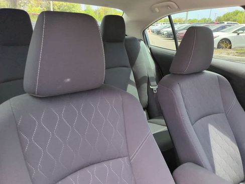 Certified 2025 Toyota Corolla LE FWD image 7
