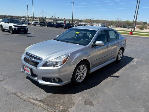 Used 2013 Subaru Legacy 2.5i Limited AWD/4WD image 4