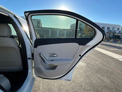 Used 2020 Mercedes-Benz A 220 image 14