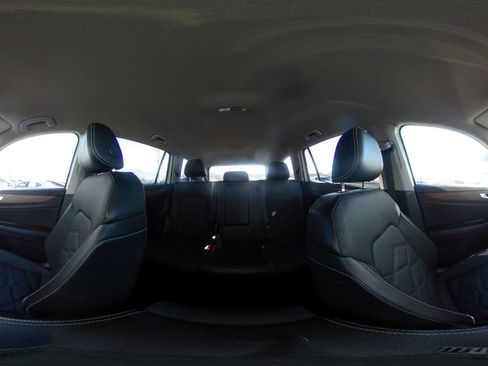 Used 2024 Volkswagen Atlas SE image 45