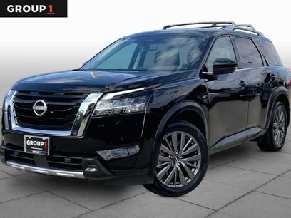 Used 2024 Nissan Pathfinder SL w/ SL Premium Package