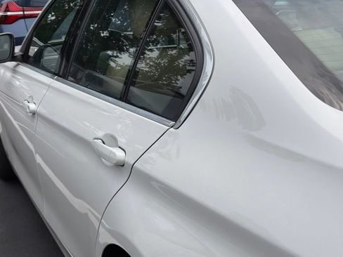 Used 2018 BMW 330i xDrive Sedan w/ Executive Package AWD/4WD image 9