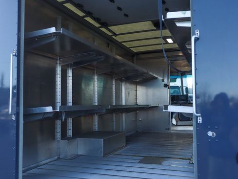 Used 2019 Ford E-450 and Econoline 450 Super Duty image 9