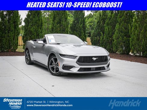 Used 2025 Ford Mustang Premium RWD image 1
