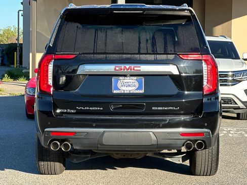 Used 2024 GMC Yukon XL Denali AWD/4WD image 5