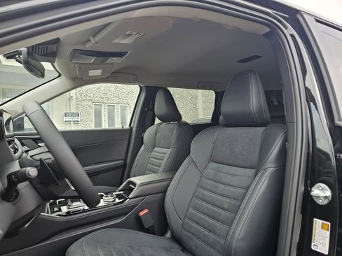 New 2026 Mitsubishi Outlander SE AWD/4WD image 18