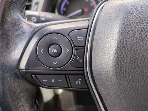 Used 2019 Toyota Camry SE FWD image 22