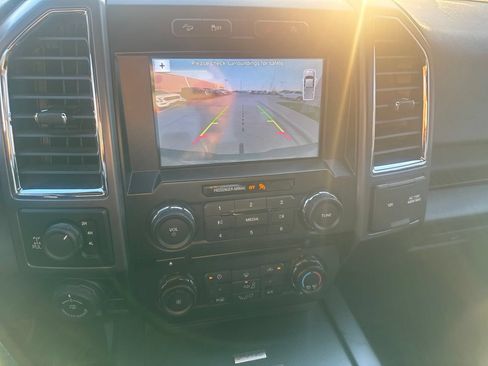 Used 2017 Ford F150 XLT w/ Equipment Group 302A Luxury AWD/4WD image 12