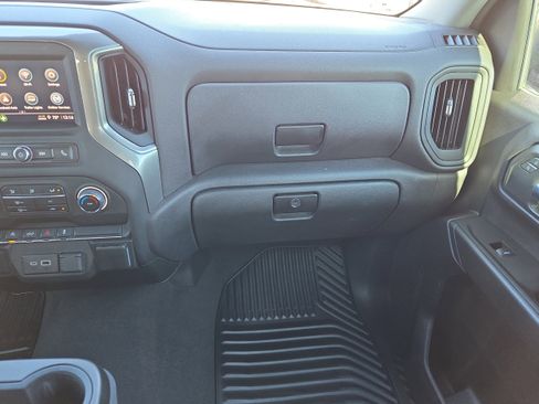 Used 2024 Chevrolet Silverado 1500 Custom image 27