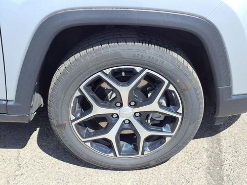 Certified 2024 Jeep Compass Limited AWD/4WD image 27