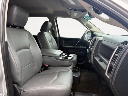 Used 2016 RAM 1500 Express AWD/4WD image 10