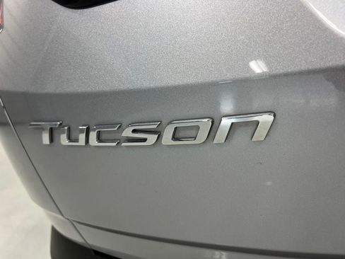 Used 2024 Hyundai Tucson Limited AWD/4WD image 37