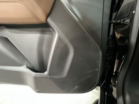 New 2025 GMC Canyon AT4 w/ Nightfall Edition image 25