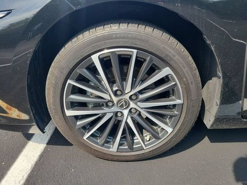 Used 2024 Lexus ES 250 w/ Premium Package AWD/4WD image 18