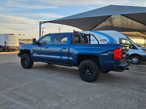 Used 2018 Chevrolet Silverado 1500 LT w/ Texas Edition image 7