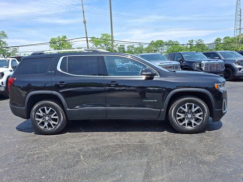 Used 2023 GMC Acadia SLE w/ Driver Convenience Package AWD/4WD image 8