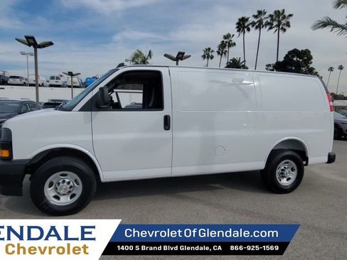New 2026 Chevrolet Express 2500 w/ Driver Convenience Package RWD image 5