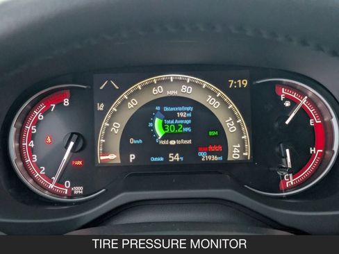 Used 2025 Toyota RAV4 XLE image 19