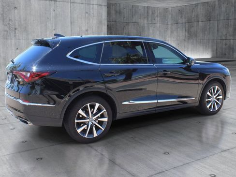 Certified 2025 Acura MDX FWD w/ Technology Package image 5
