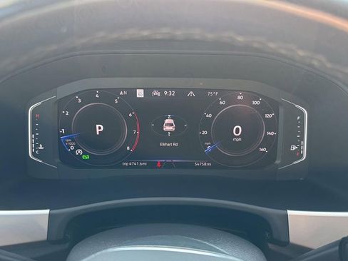 Used 2022 Volkswagen Atlas SEL Premium image 19