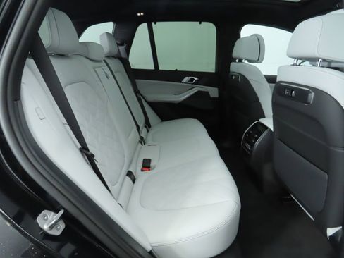 Used 2026 BMW X5 sDrive40i w/ Climate Comfort Package RWD image 24