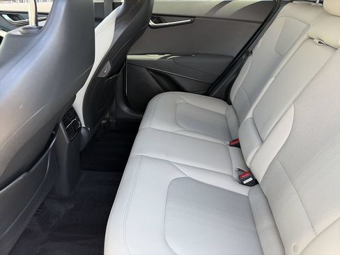 Certified 2024 Kia Niro EX FWD image 16