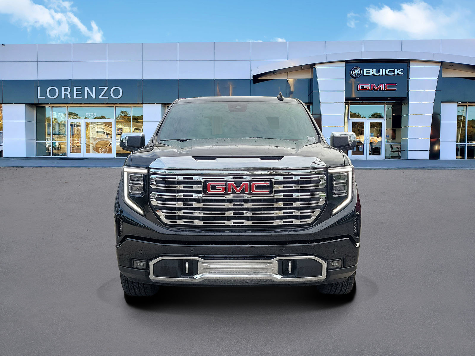 Used 2026 GMC Sierra 1500 Denali w/ Technology Package RWD image 2