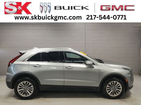 Used 2024 Cadillac XT4 Premium Luxury image 1