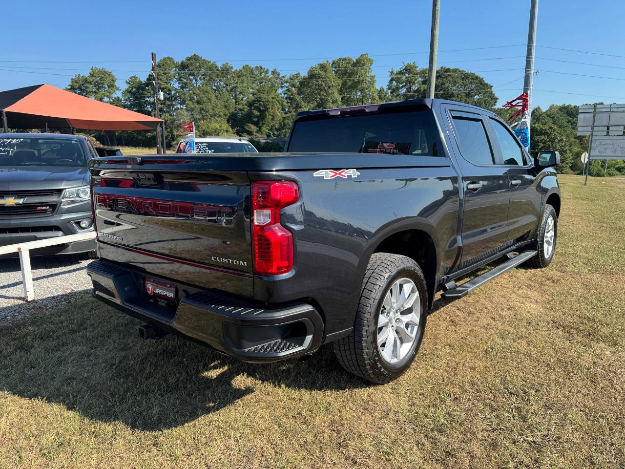 Used 2023 Chevrolet Silverado 1500 Custom AWD/4WD image 3
