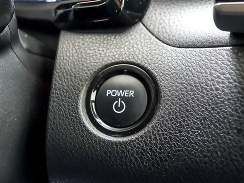 Certified 2025 Toyota Camry SE image 13