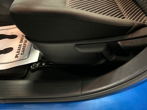 Used 2022 Nissan Versa S w/ Lighting Package image 11