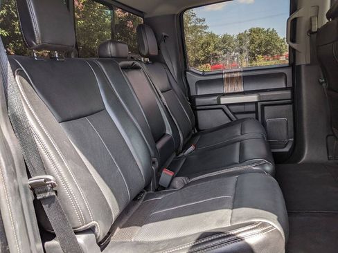 Used 2020 Ford F150 Lariat w/ Equipment Group 502A Luxury AWD/4WD image 22