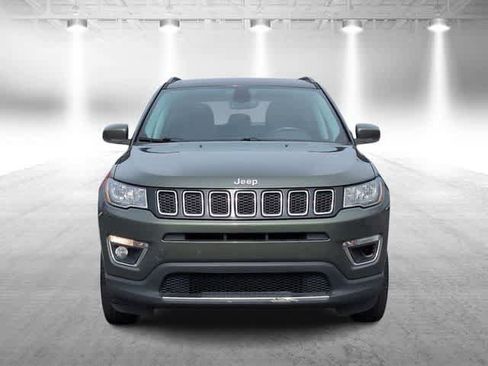 Used 2018 Jeep Compass Limited AWD/4WD image 3
