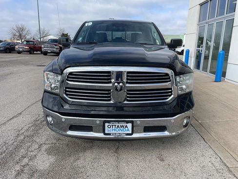 Used 2019 RAM 1500 Big Horn AWD/4WD image 3