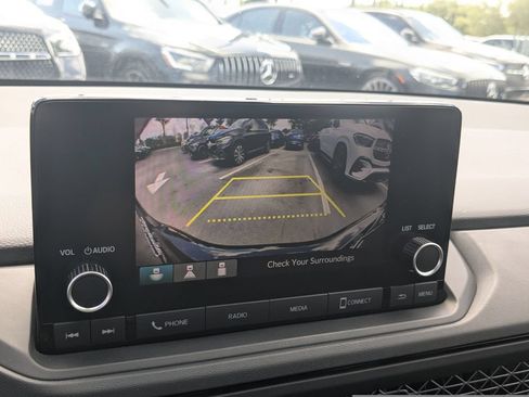 Used 2025 Honda Accord LX image 8
