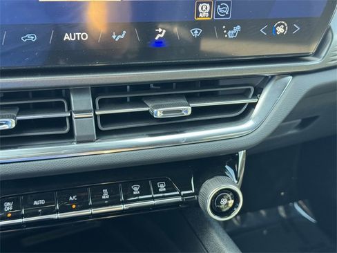 New 2026 Chevrolet Equinox EV LT image 14