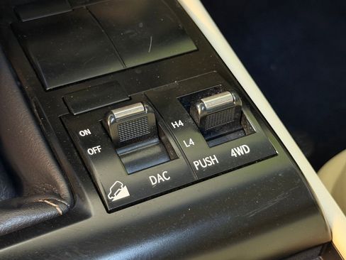 Used 2021 Lexus GX 460 Premium AWD/4WD image 31