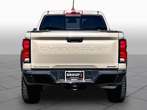 Used 2024 Chevrolet Colorado ZR2 AWD/4WD image 4