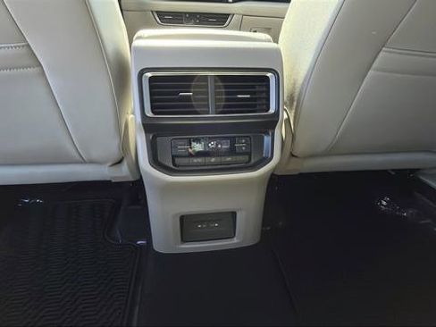 New 2026 Volkswagen Atlas SE image 22