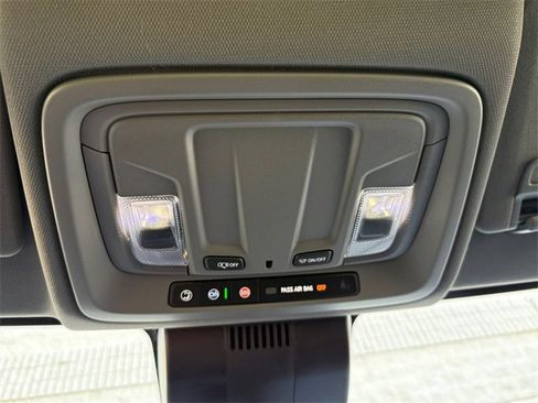 Used 2024 GMC Sierra 1500 Elevation image 22